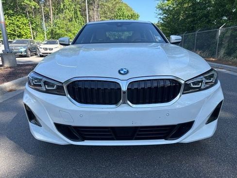 Used 2025 BMW 330i xDrive Sedan w/ Premium Package AWD/4WD image 9