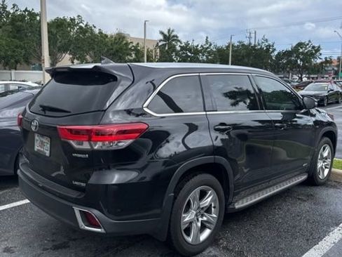 Used 2019 Toyota Highlander Limited image 6