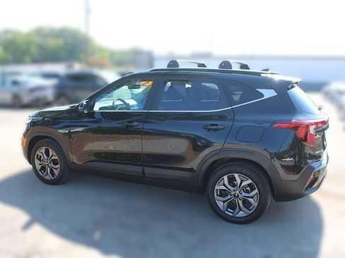Certified 2024 Kia Seltos S FWD image 12
