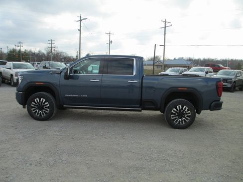New 2026 GMC Sierra 2500 Denali Ultimate image 9