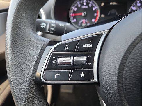 Used 2023 Kia Forte LXS FWD image 19