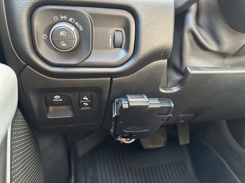 Used 2020 RAM 1500 Big Horn AWD/4WD image 15