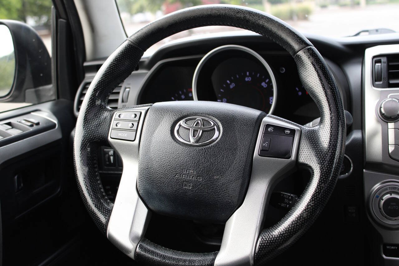 Used 2013 Toyota 4Runner Limited AWD/4WD image 26