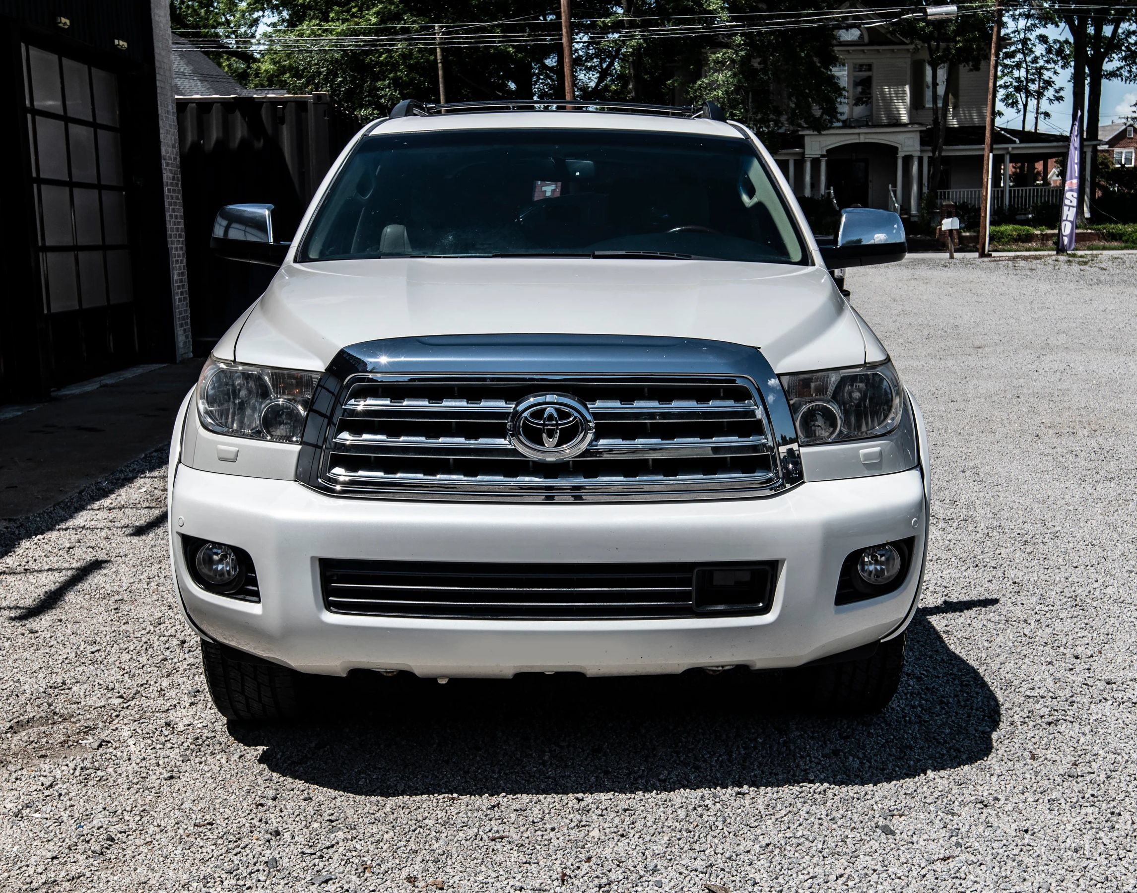 Used 2014 Toyota Sequoia Platinum AWD/4WD image 2