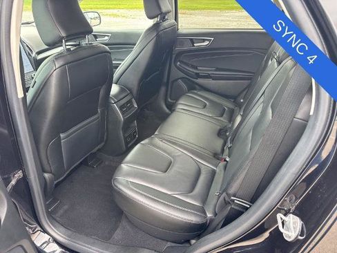 Certified 2022 Ford Edge Titanium w/ Class II Trailer Tow Package AWD/4WD image 17