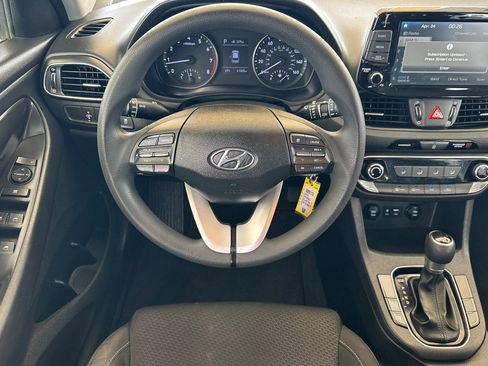 Used 2020 Hyundai Elantra GT FWD image 14