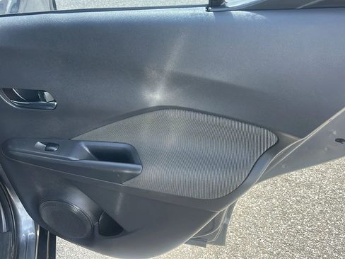 Used 2019 Nissan Kicks SV FWD image 14