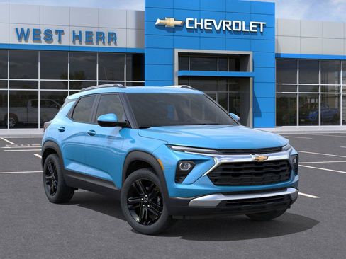 Used 2026 Chevrolet TrailBlazer LT w/ Midnight Edition AWD/4WD image 7