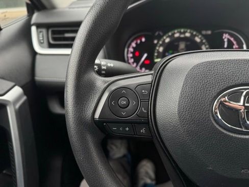 Used 2024 Toyota RAV4 LE image 22