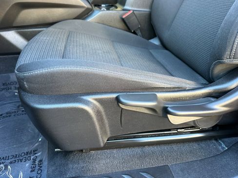 Used 2024 Chevrolet Colorado LT w/ LT Convenience Package image 13