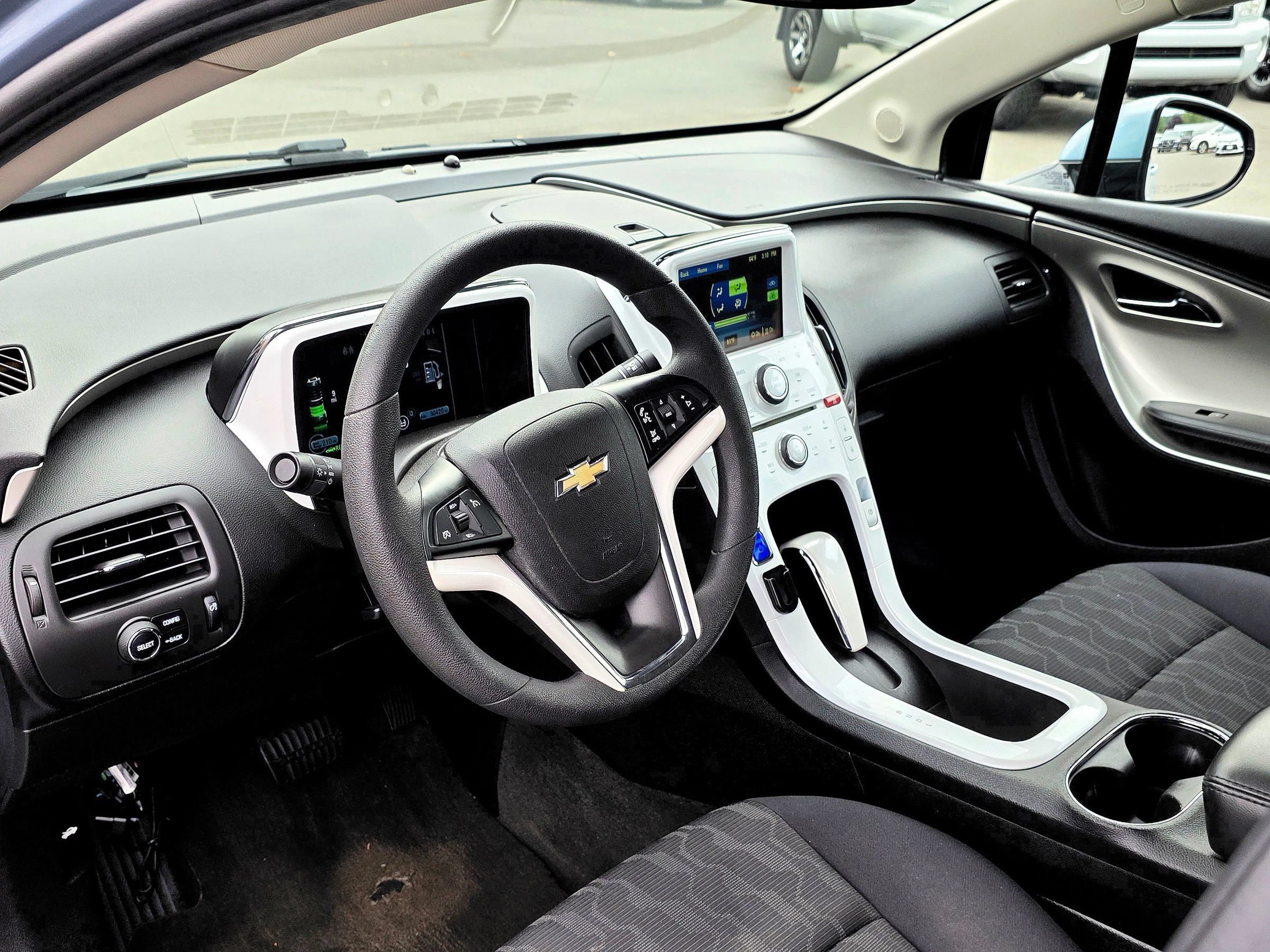 Used 2013 Chevrolet Volt FWD image 21