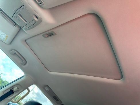 Used 2022 Nissan Armada Platinum w/ Captain's Chairs Package RWD image 26