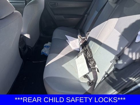 Used 2018 Toyota Corolla L image 5