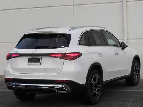 New 2026 Mercedes-Benz GLC 300 4MATIC image 6