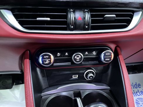 Used 2019 Alfa Romeo Stelvio w/ Nero Edizione RWD image 21