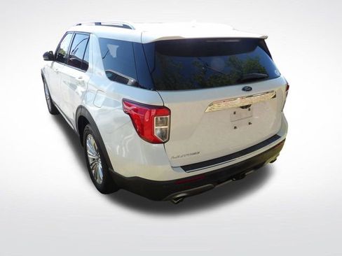 Used 2022 Ford Explorer Limited w/ Equipment Group 301A image 11