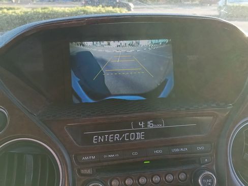 Used 2015 Honda Pilot Touring image 21