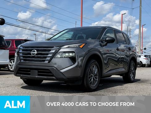 Used 2024 Nissan Rogue S FWD image 2