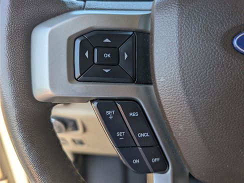 Used 2020 Ford F150 Lariat w/ Equipment Group 502A Luxury AWD/4WD image 24