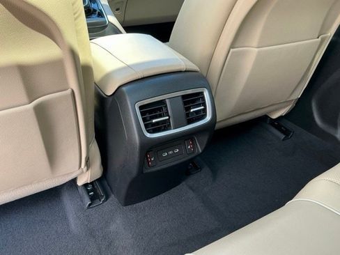 Used 2023 Acura RDX AWD w/ Advance Package image 11