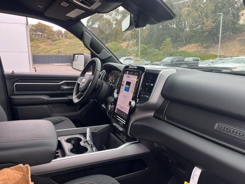 Certified 2025 RAM 1500 Big Horn image 22