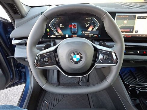 Used 2025 BMW 530i xDrive w/ Premium Package image 19