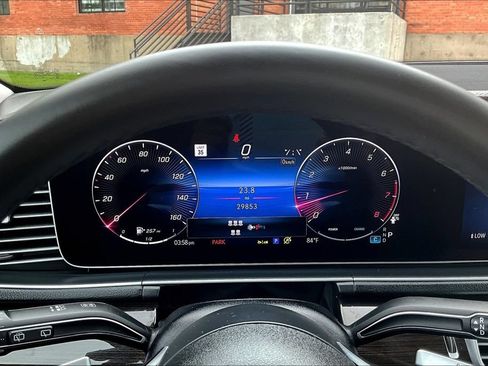 Used 2024 Mercedes-Benz GLS 450 4MATIC image 30