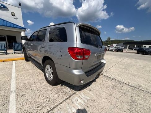 Used 2017 Toyota Sequoia SR5 AWD/4WD image 29