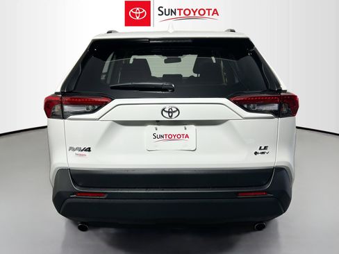 Used 2025 Toyota RAV4 LE image 5