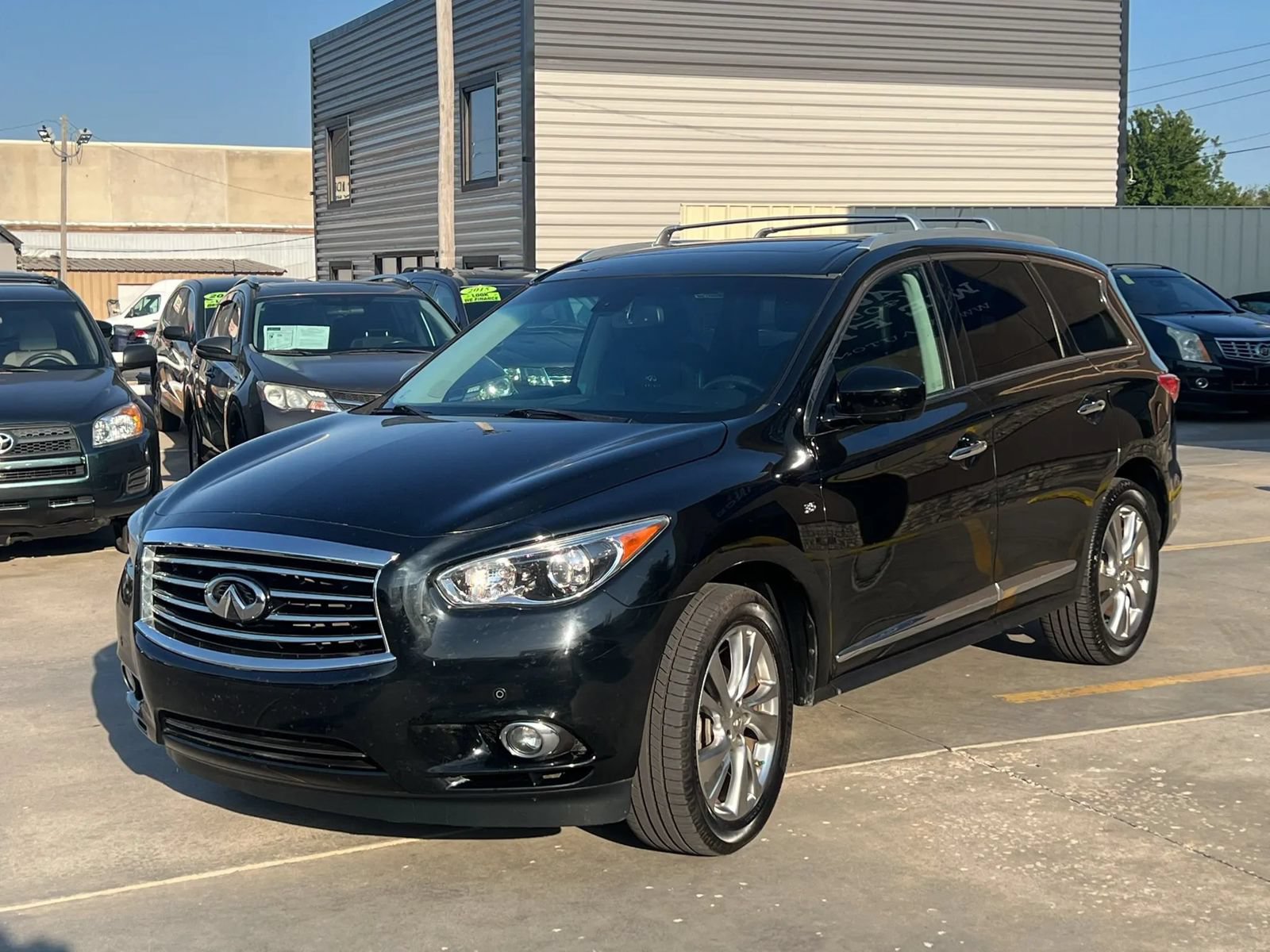 Used 2014 INFINITI QX60 Luxe w/ Deluxe Touring Package AWD/4WD image 4
