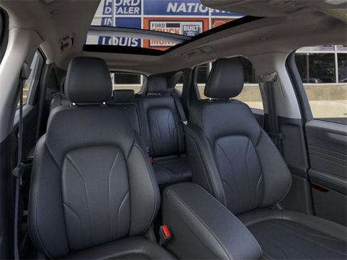 New 2026 Ford Escape SE w/ PHEV Premium Package image 10