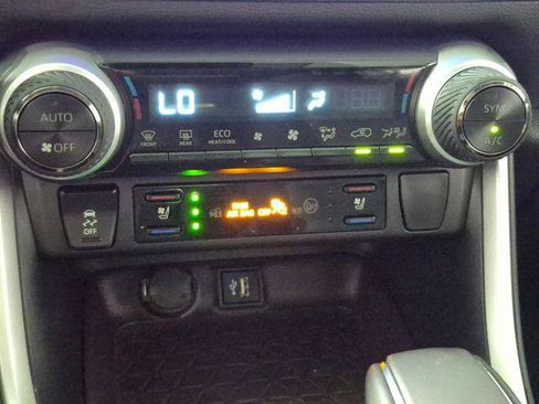 Certified 2025 Toyota RAV4 Limited AWD/4WD image 20