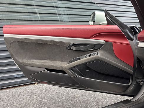 Certified 2021 Porsche 718 Boxster Spyder image 14