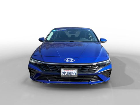 Used 2024 Hyundai Elantra SEL FWD image 8