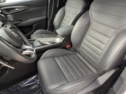 Used 2024 Alfa Romeo Tonale Ti image 11