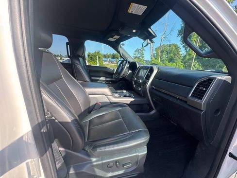 Used 2021 Ford Expedition Max XLT RWD image 8
