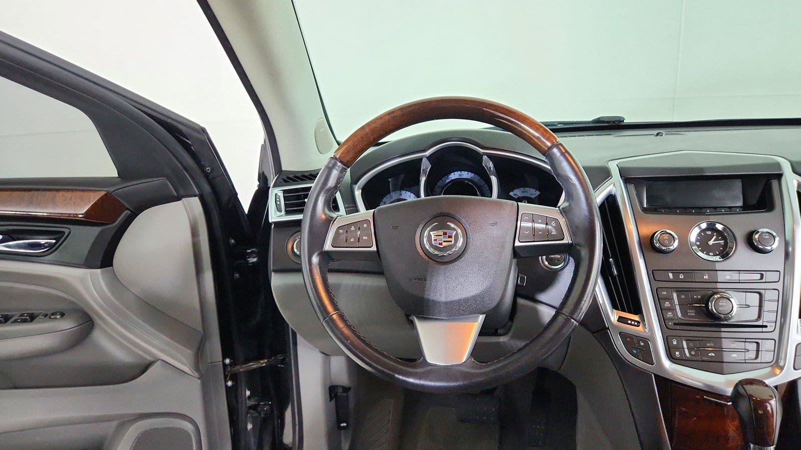 Used 2011 Cadillac SRX Luxury FWD image 19