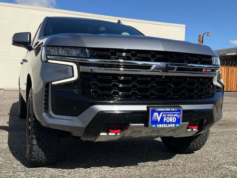 Used 2021 Chevrolet Suburban Z71 w/ Luxury Package AWD/4WD image 60