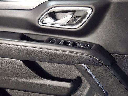 Used 2024 GMC Yukon SLT image 26