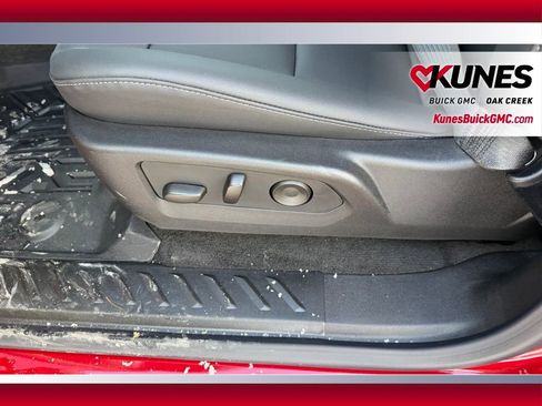 New 2026 GMC Canyon Elevation w/ Convenience Package image 8