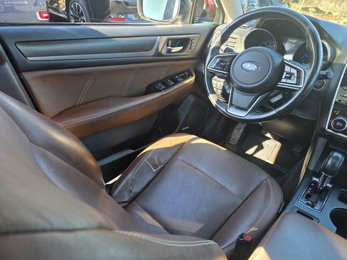 Used 2018 Subaru Outback 2.5i Touring w/ Popular Package #3 image 25