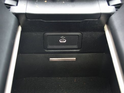 Certified 2025 Mercedes-Benz C 300 4MATIC Sedan image 30