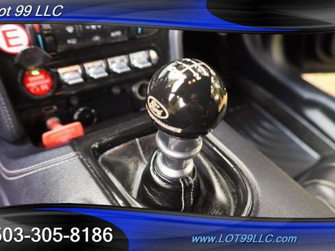 Used 2019 Ford Mustang GT Premium w/ Performance Package - Level 2 RWD image 3