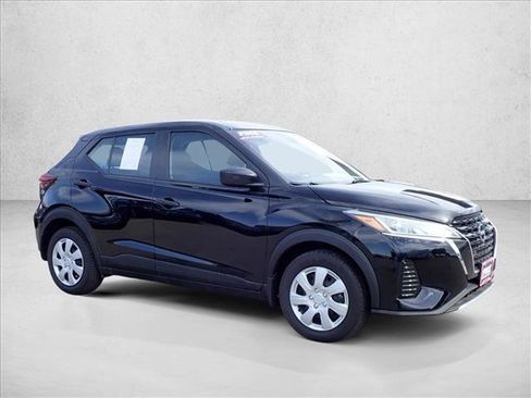 Used 2024 Nissan Kicks S FWD image 6