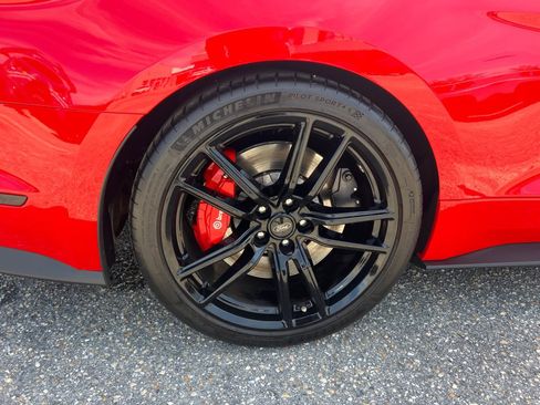 Used 2020 Ford Mustang Shelby GT500 w/ Technology Package image 23