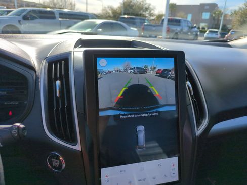 Used 2023 Ford Edge SEL image 23