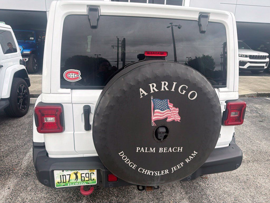 Used 2021 Jeep Wrangler Unlimited Rubicon AWD/4WD image 7