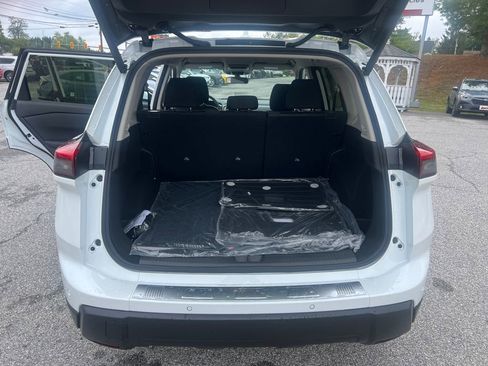 New 2026 Nissan Rogue SV image 22