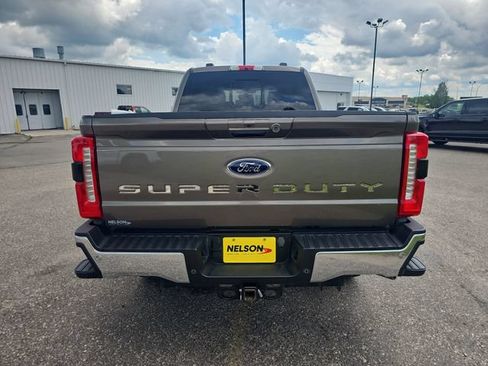 Used 2023 Ford F250 Lariat w/ Chrome Package AWD/4WD image 4