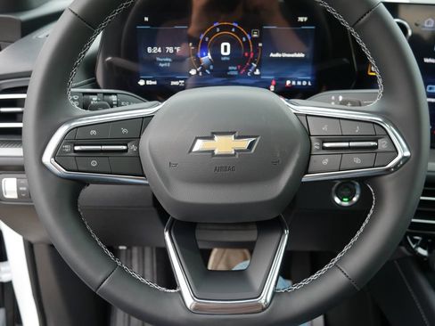 New 2026 Chevrolet Traverse LT image 12